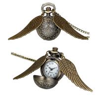 Reloj de bolsillo con alas